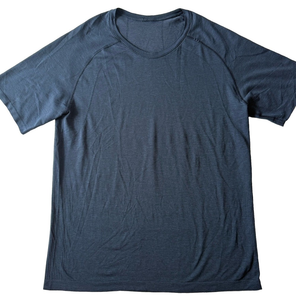 Lululemon Shirt Men Medium Blue Metal Vent Tech Short Sleeve Workout Gym Golfing